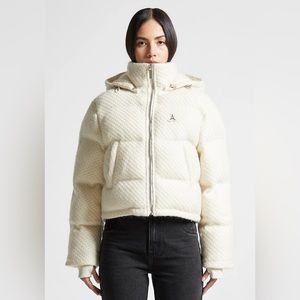 Maniere De Voir Textured Knit Puffer Sz 8, Brand New